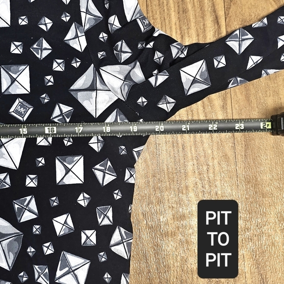 MICHAEL KORS | QAURTER ZIP STUDDED PRINTED V-NECK SHIRT DRESS - Picture 15 of 16